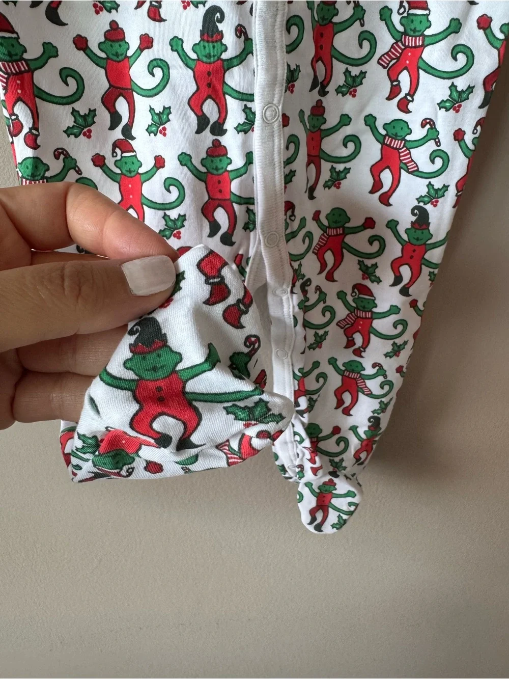 Roller Rabbit Baby Monkey Christmas Holiday Print One Piece Pajamas 3-6 Months
